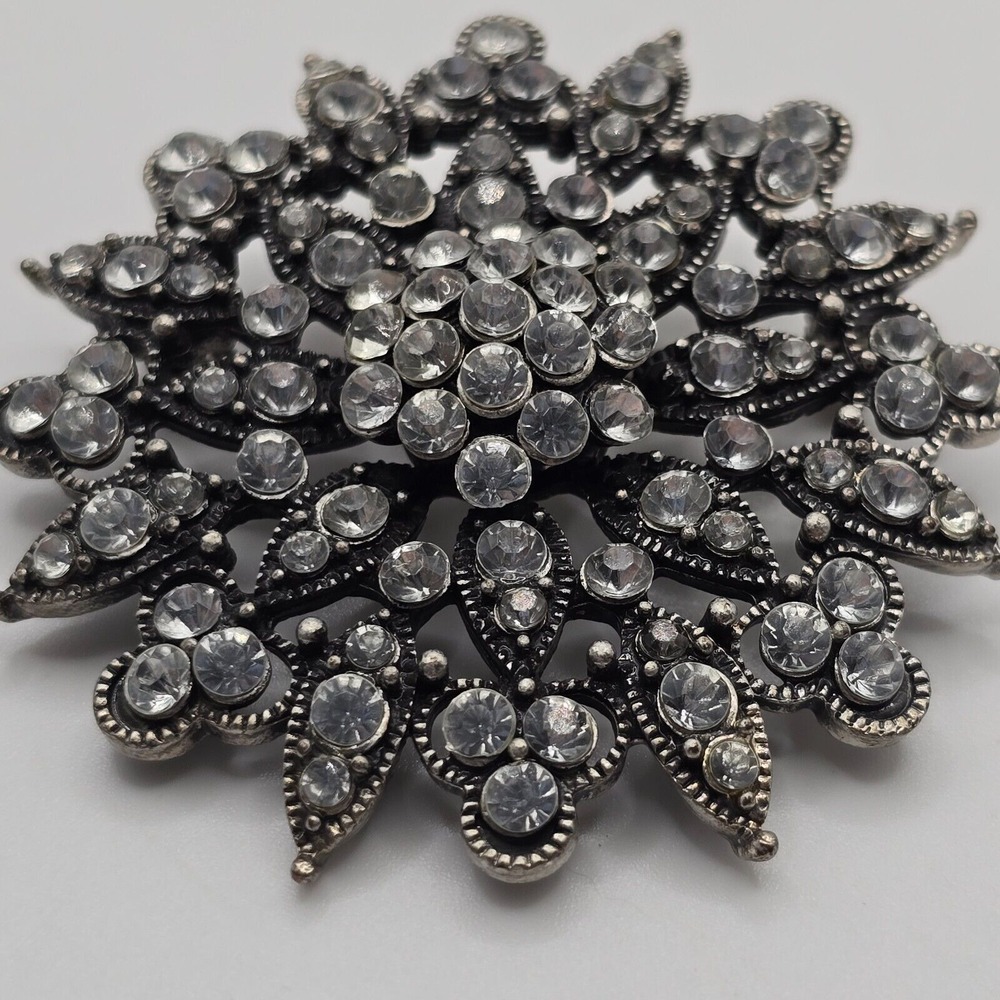 Vintage‎ Sunburst Brooch Women Silver Rhinestone Sparkling Statement - Picture 2 of 9